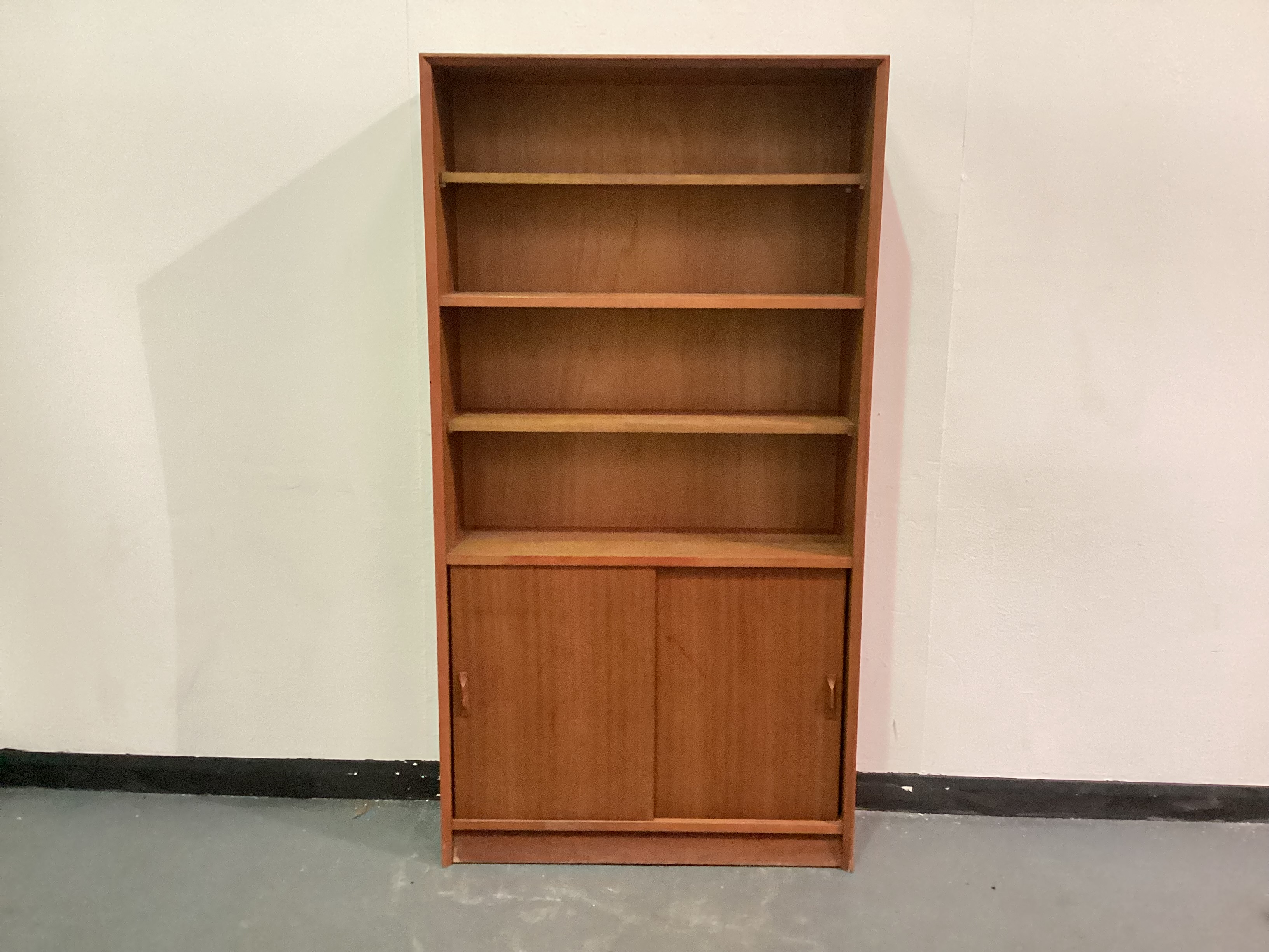 Display/Bookcase Unit with Doors