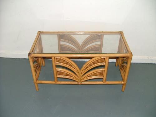 Coffee table - Cane