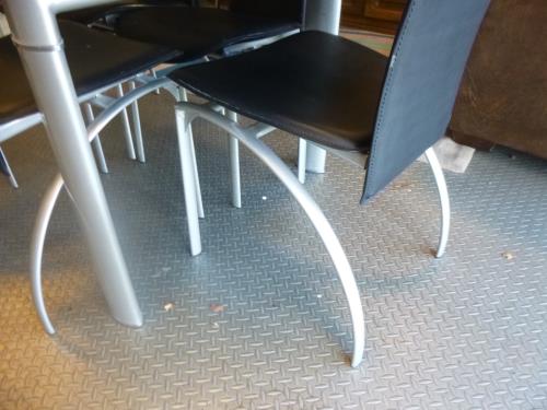 Glass table and 6 Chairs