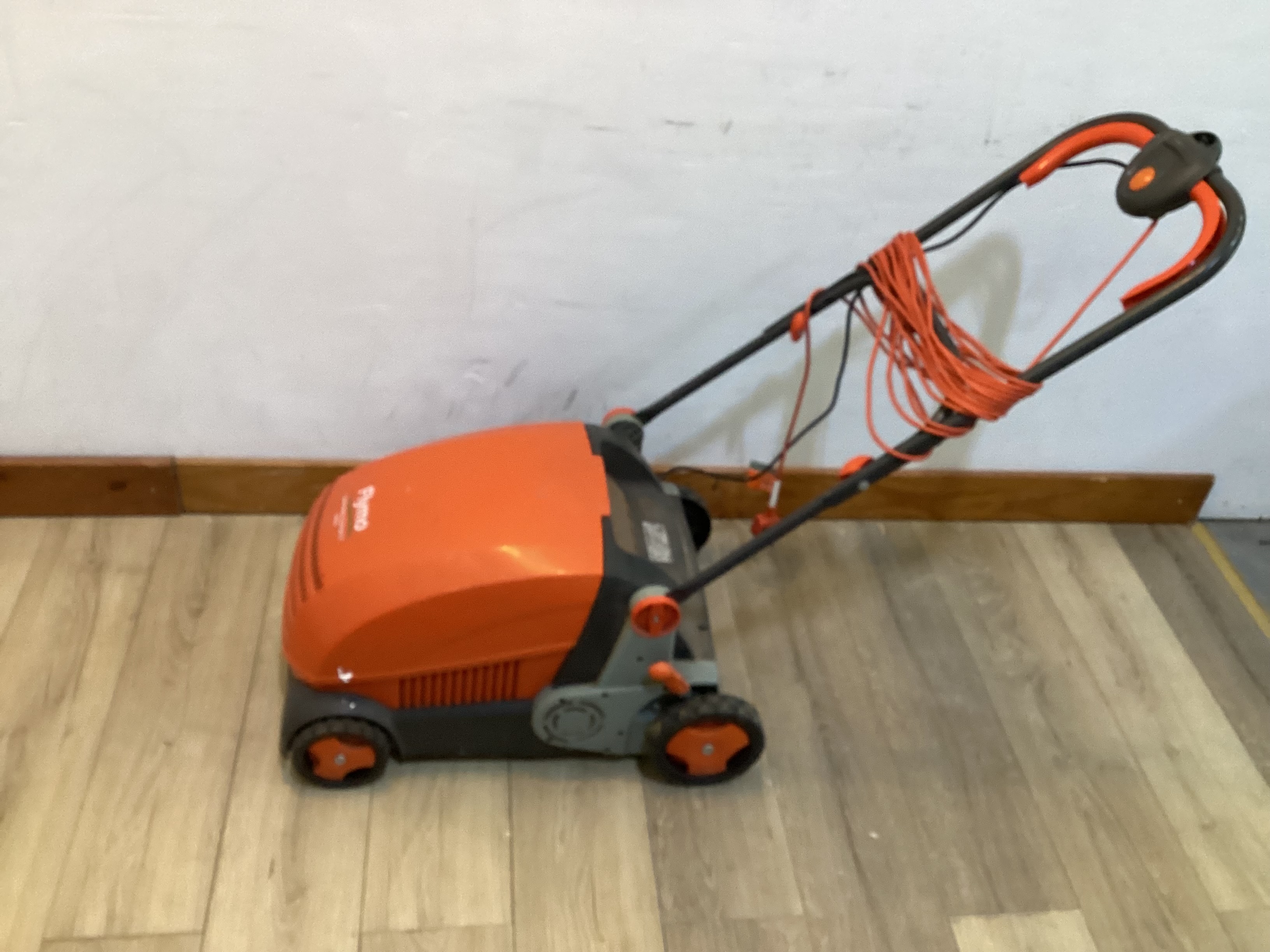 Flymo Compact 3400 Lawn Mower