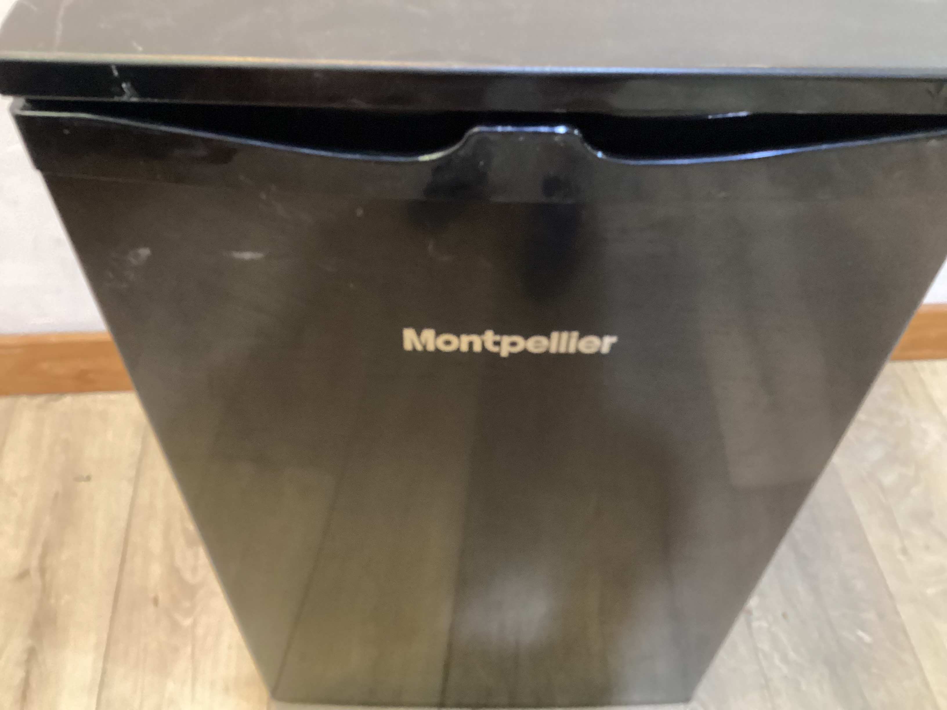 Montpellier Undercounter Freezer